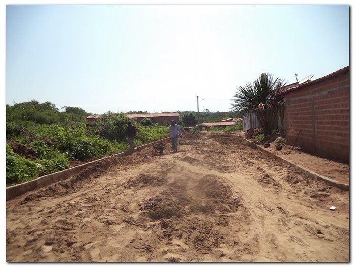 Prefeitura Municipal de Inhuma pavimenta a Rua Antonio Marques  - Imagem 3