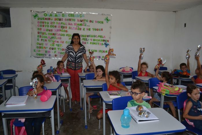 Primeira dama faz entrega de ovos da páscoa em zona rural - Imagem 20