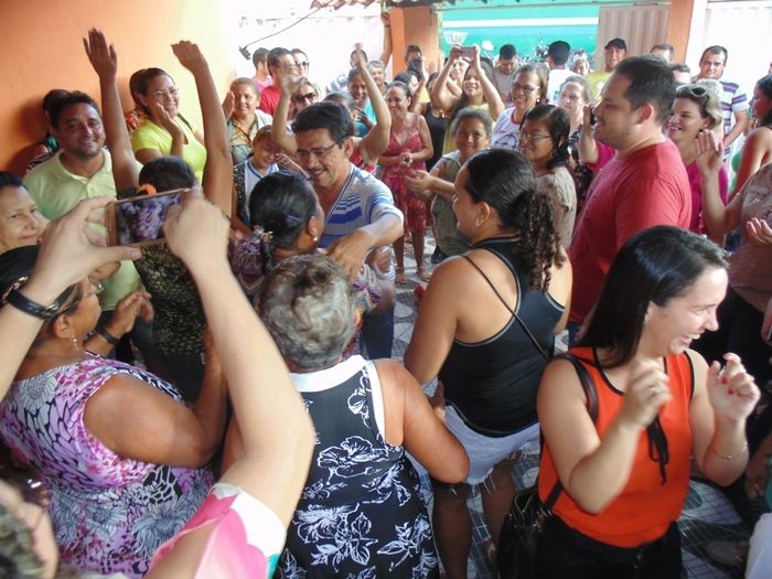 Secretário de finanças é surpreendido com um café da manhã - Imagem 32