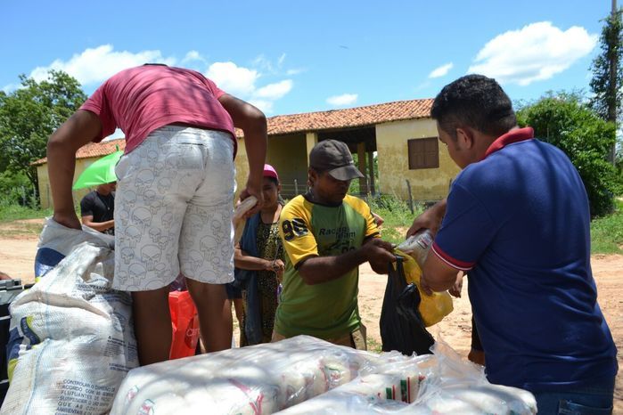 Prefeitura de Alegrete distribui peixes para a população - Imagem 39
