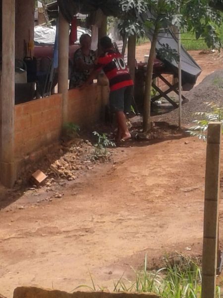 Prefeito distribuiu mais de 2.500 quilos de peixe para a População - Imagem 8