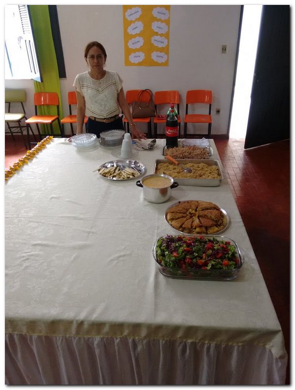 Secretária de Educação comemora a Páscoa com sua equipe de trabalho - Imagem 5