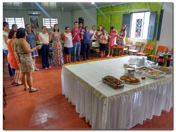 Secretária de Educação comemora a Páscoa com sua equipe de trabalho - Imagem 3