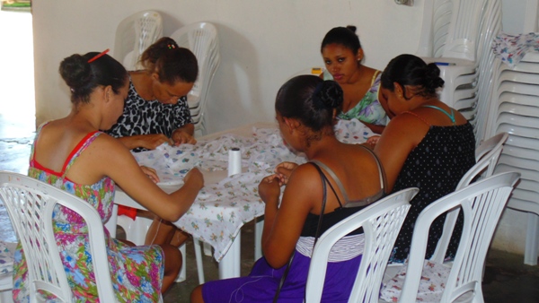 Gestantes participam de curso de confecção de enxoval    - Imagem 6