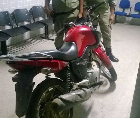 Polícia recupera duas motos roubadas em Campo Maior - Imagem 1