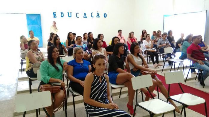 Equipe da SME de Francinópolis participa de palestra - Imagem 4