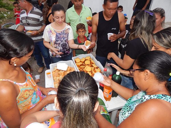 Prefeito Entrega Casa para família em Lagoinha  - Imagem 17
