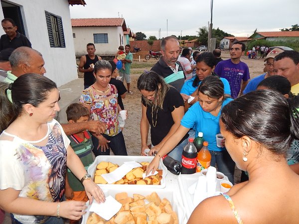 Prefeito Entrega Casa para família em Lagoinha  - Imagem 19