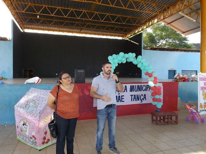 Alunos de Oeiras recebem livros didáticos e paradidáticos - Imagem 18