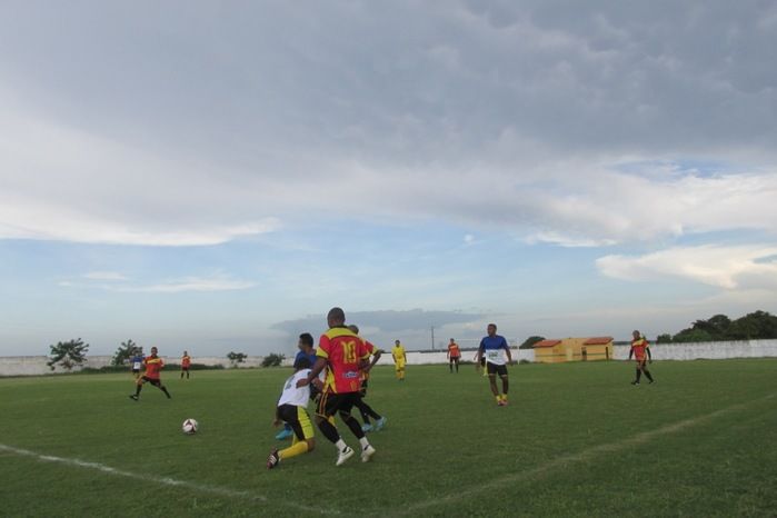 Demerval Lobão vence Barro Duro na abertura da copa dos quarentões  - Imagem 11