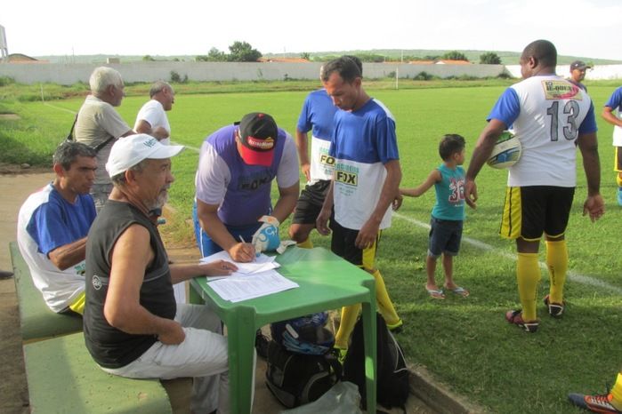 Demerval Lobão vence Barro Duro na abertura da copa dos quarentões  - Imagem 5