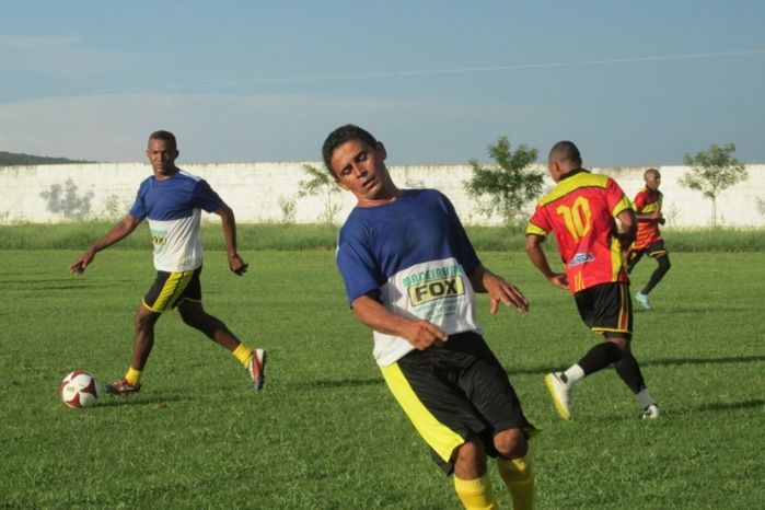 Demerval Lobão vence Barro Duro na abertura da copa dos quarentões  - Imagem 21