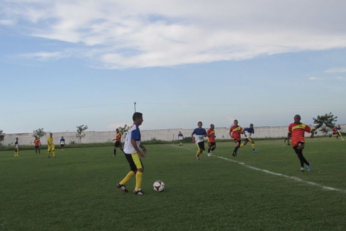 Demerval Lobão vence Barro Duro na abertura da copa dos quarentões  - Imagem 13