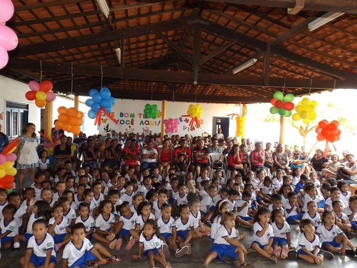 Alunos de Oeiras recebem livros didáticos e paradidáticos - Imagem 3