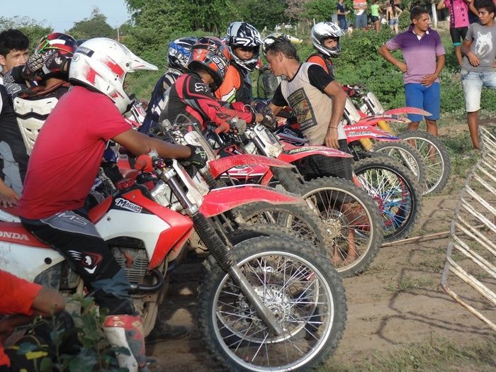 Confira os clicks do XV Moto Cross - Imagem 28