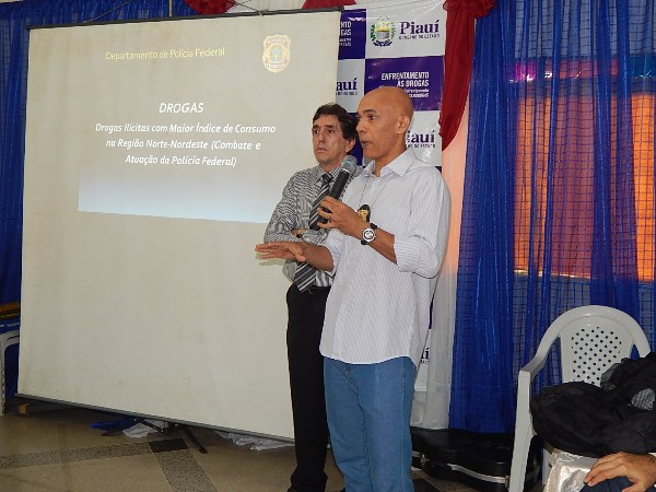 Policia Federal Realiza Palestra Sobre as Drogas em Lagoinha  - Imagem 5