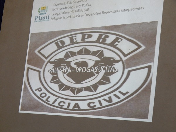 Delegado da DEPRE Menando Pedro realizou Palestra sobre as Drogas  - Imagem 2