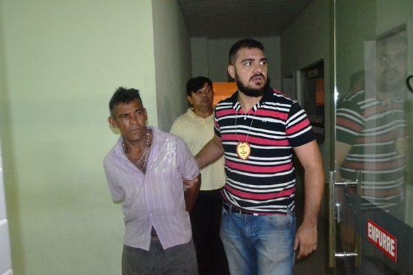 Homem é morto com 7 facadas e acusado é preso em flagrante - Imagem 1