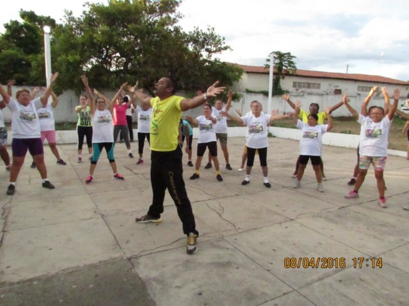 Aula de Capoterapia Marcou a Semana da Saúde em Ipiranga
