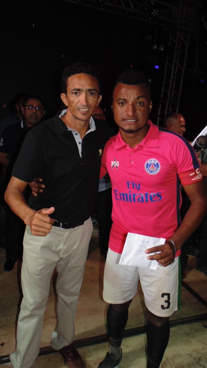 Prêmios são entregues aos vencedores de competições   - Imagem 34