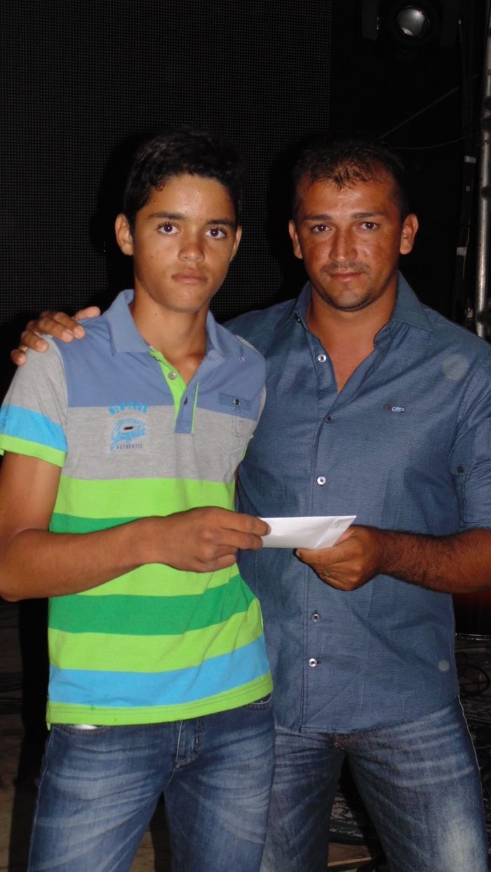 Prêmios são entregues aos vencedores de competições   - Imagem 8