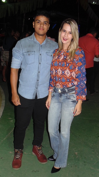 Público prestigia aniversario de 52 anos de Santo Inácio  - Imagem 31