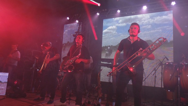 Público prestigia aniversario de 52 anos de Santo Inácio  - Imagem 51