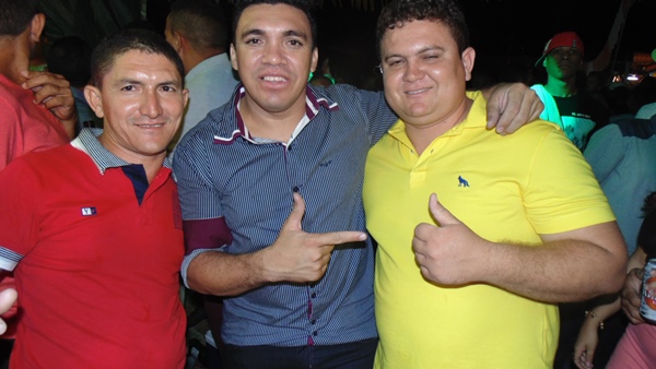 Público prestigia aniversario de 52 anos de Santo Inácio  - Imagem 54