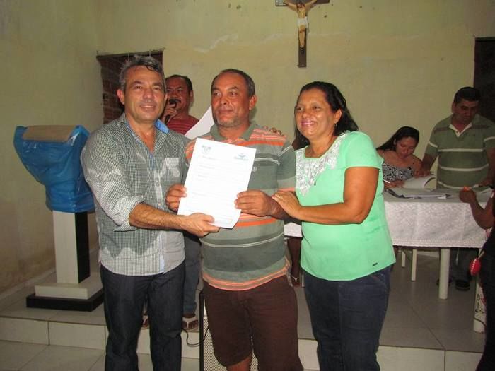 Prefeito Capote regulariza situação dos moradores do bairro Corujal - Imagem 10