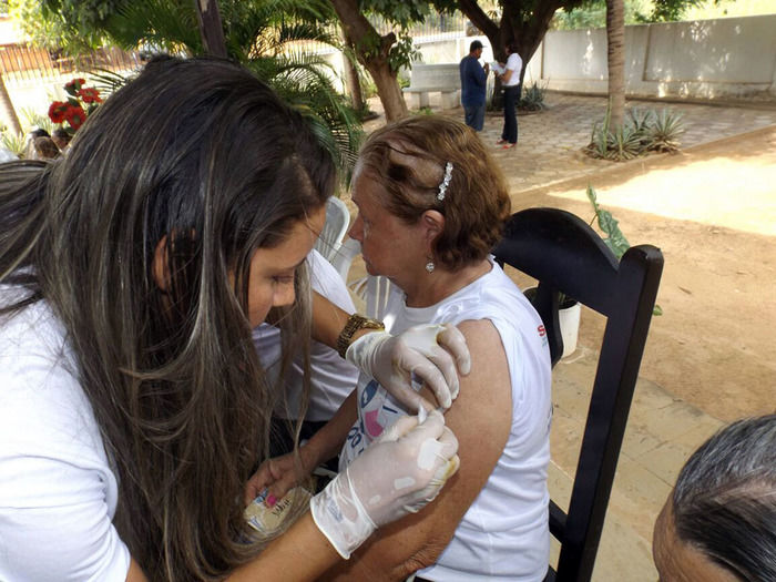 Prefeitura de Oeiras promove vacinação contra H1N1 - Imagem 7