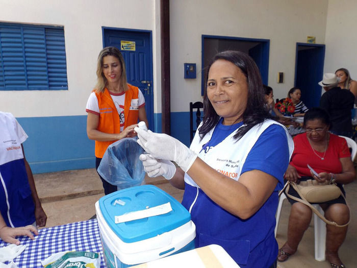 Prefeitura de Oeiras promove vacinação contra H1N1 - Imagem 20