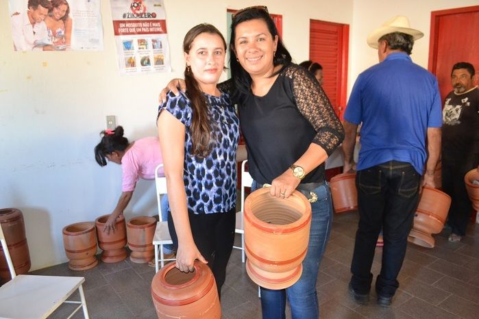 Alegretenses recebem presentes no 24º Aniversário da Cidade - Imagem 23