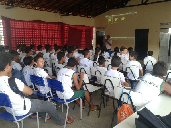 Alunos participam de palestra em Santo Inácio - Imagem 4