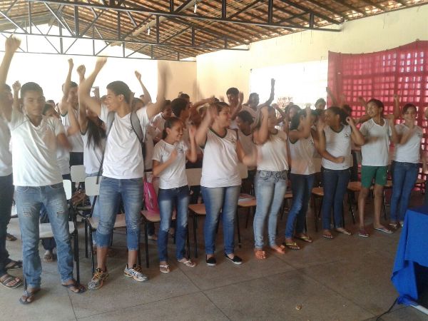 Alunos participam de palestra em Santo Inácio - Imagem 2