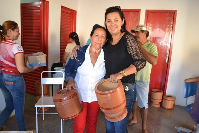 Alegretenses recebem presentes no 24º Aniversário da Cidade - Imagem 31