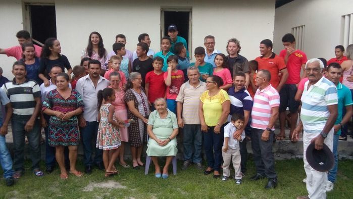 Prefeito Edílson Capote participa de aniversário de D. Maria José - Imagem 8