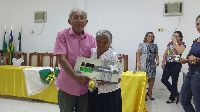 Prefeitura realiza festa em homenagem ao Dia da Mulher. - Imagem 14
