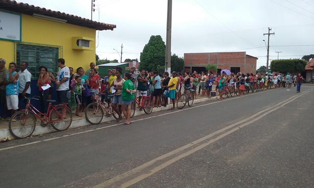 Agricolandenses recebem cerca de 15 Mil Kg de Feijão - Imagem 1