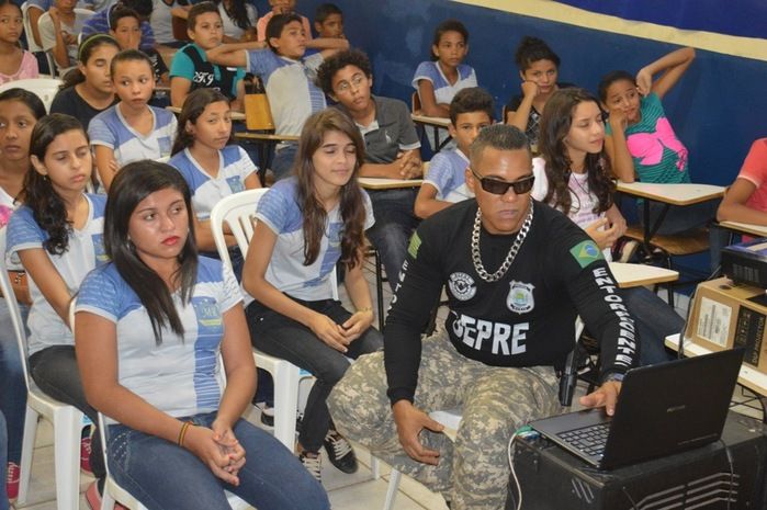 Equipe DEPRE realiza palestra preventiva contra drogas  - Imagem 36