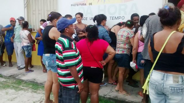 Prefeitura de BH começou a distribuição de 11 toneladas de feijão - Imagem 1