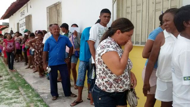 Prefeitura de BH começou a distribuição de 11 toneladas de feijão - Imagem 7