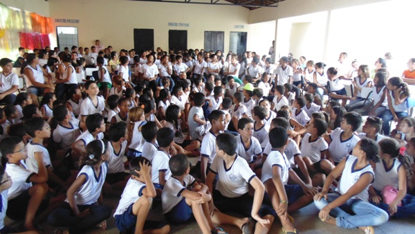 Alunos recebem orientações sobre saúde bucal em Santo Inácio  - Imagem 32