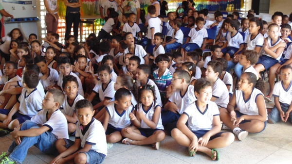 Alunos recebem orientações sobre saúde bucal em Santo Inácio  - Imagem 2