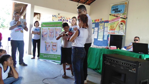 Alunos recebem orientações sobre saúde bucal em Santo Inácio  - Imagem 33
