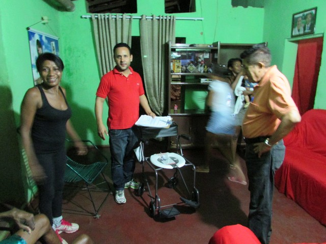 Prefeito Dr. Zé Maria Realiza Entrega Cadeiras de Rodas  - Imagem 5