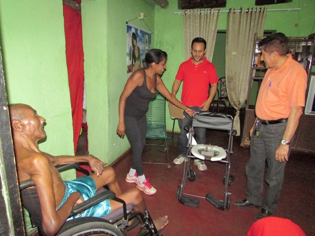 Prefeito Dr. Zé Maria Realiza Entrega Cadeiras de Rodas  - Imagem 7