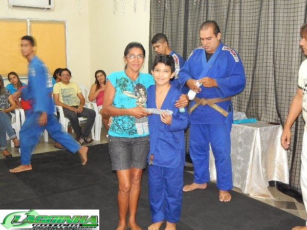 Alunos da Escolinha de Judô sobem de Nível e recebem a Troca de Fai - Imagem 13