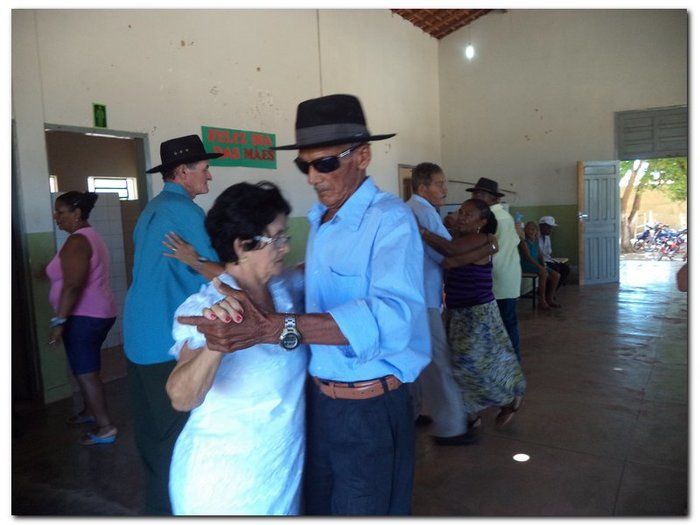 SEMTAC homenageia as Mães no Centro de Convivência - Imagem 15
