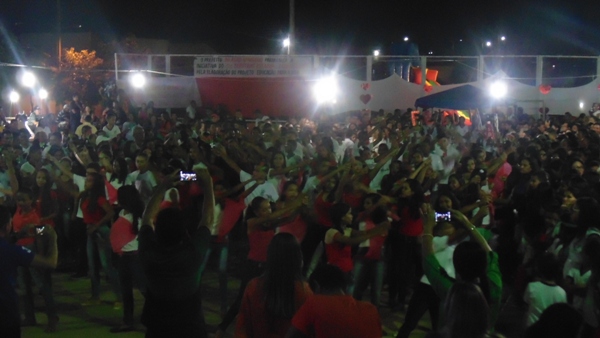 População prestigia evento cultural em Santo Inácio  - Imagem 7