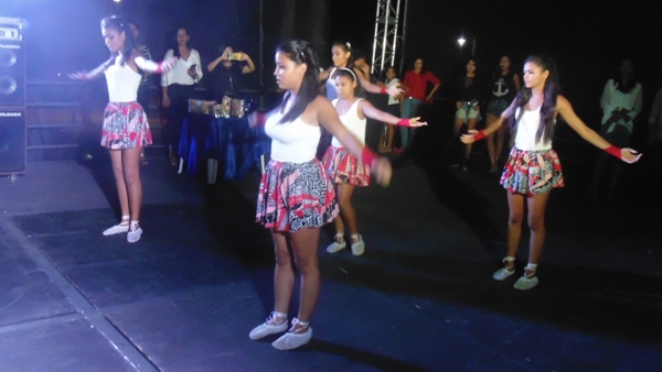 População prestigia evento cultural em Santo Inácio  - Imagem 10